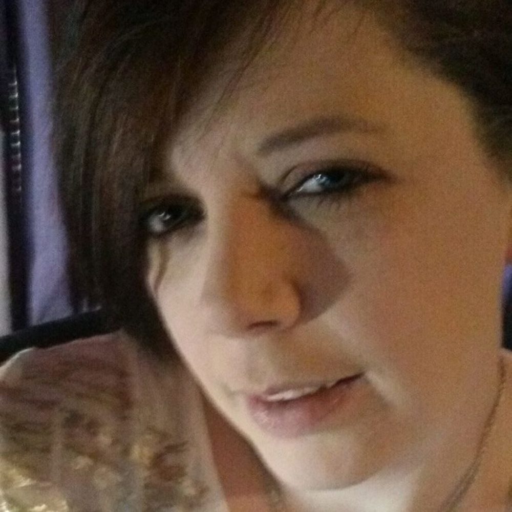 Meet your Posher, Monicha